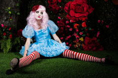 ALICE IN WONDERLAND THEMED PARTY ENTERTAINMENT - ALICE HOSTESS