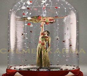 Autumn themed Entertainment- floral acrobatic bubble act to hire 