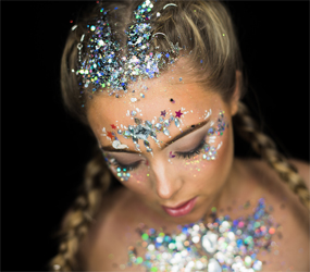 STUDIO 54 + DISCO THEMED ENTERTAINMENT- GLITTER MAKEOVERS FOR GUESTS BOOK