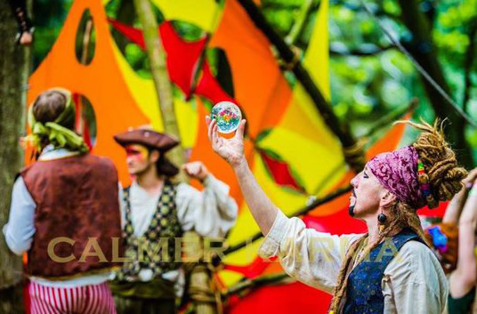 PIRATE THEMED ENTERTAINMENT - PIRATE JUGGLERS TO HIRE LONDON & MANCHESTER