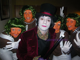 WILLY WONKA THEMED ENTERTAINMENT MR WONKA LOOKALIKE AND HIS OOMPA LUMPAS