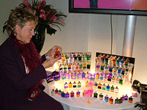 COLOUR BOTTLE READINGS insightful corporate entertainment