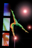 ACROBAT-HANDSTAND