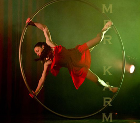 circus acrobatic WHEEL ACROBAT ACT - LONDON -CYR