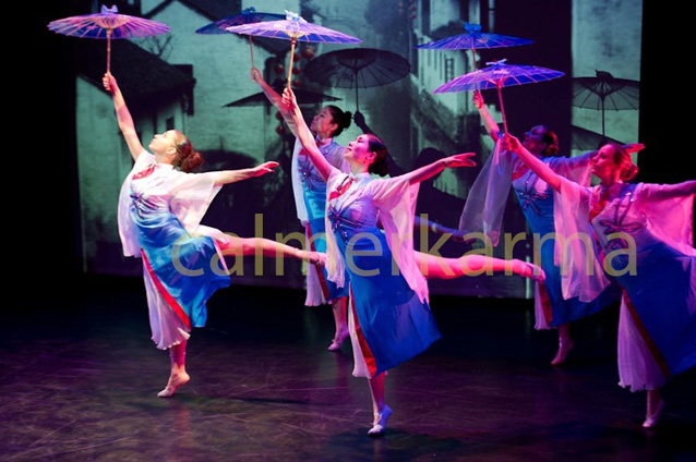 CHINESE DANCERS TO HIRE - CHINESE UMBRELLA DANCERS 