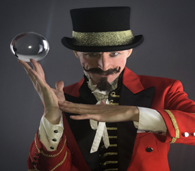 CIRCUS RINGMASTER JUGGLER HIRE 