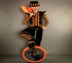 FESTIVAL FUN PERFORMERS - COMICAL UNICYLIST JUGGLER TO HIRE