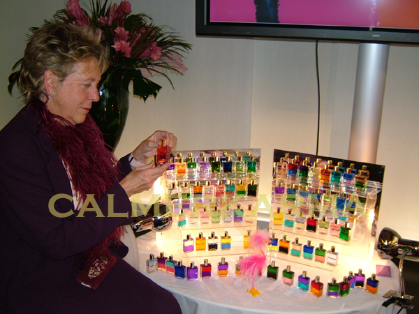 COLOUR BOTTLE READER