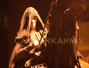 HALLOWEEN STILTS - UNDEAD HORSEMEN STILTS