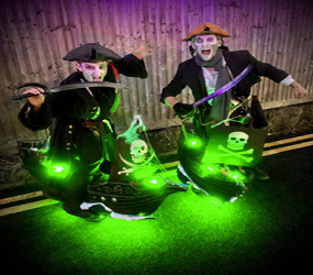 PIRATE GHOSTSHIP GLIDERS - HALLOWEEN UNDEAD PIRATE ENTERTAINMENT